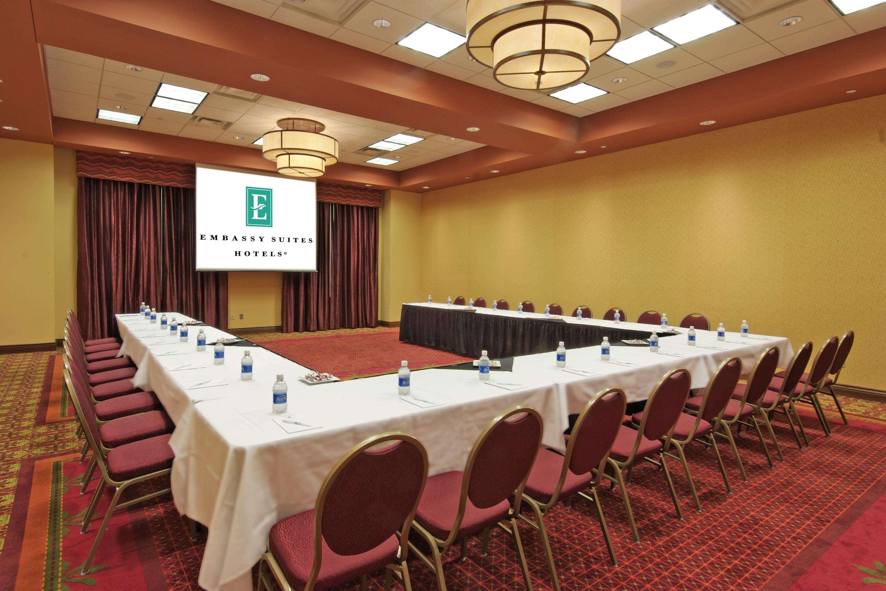 Embassy Suites Omaha- La Vista/ Hotel & Conference Center Exterior photo