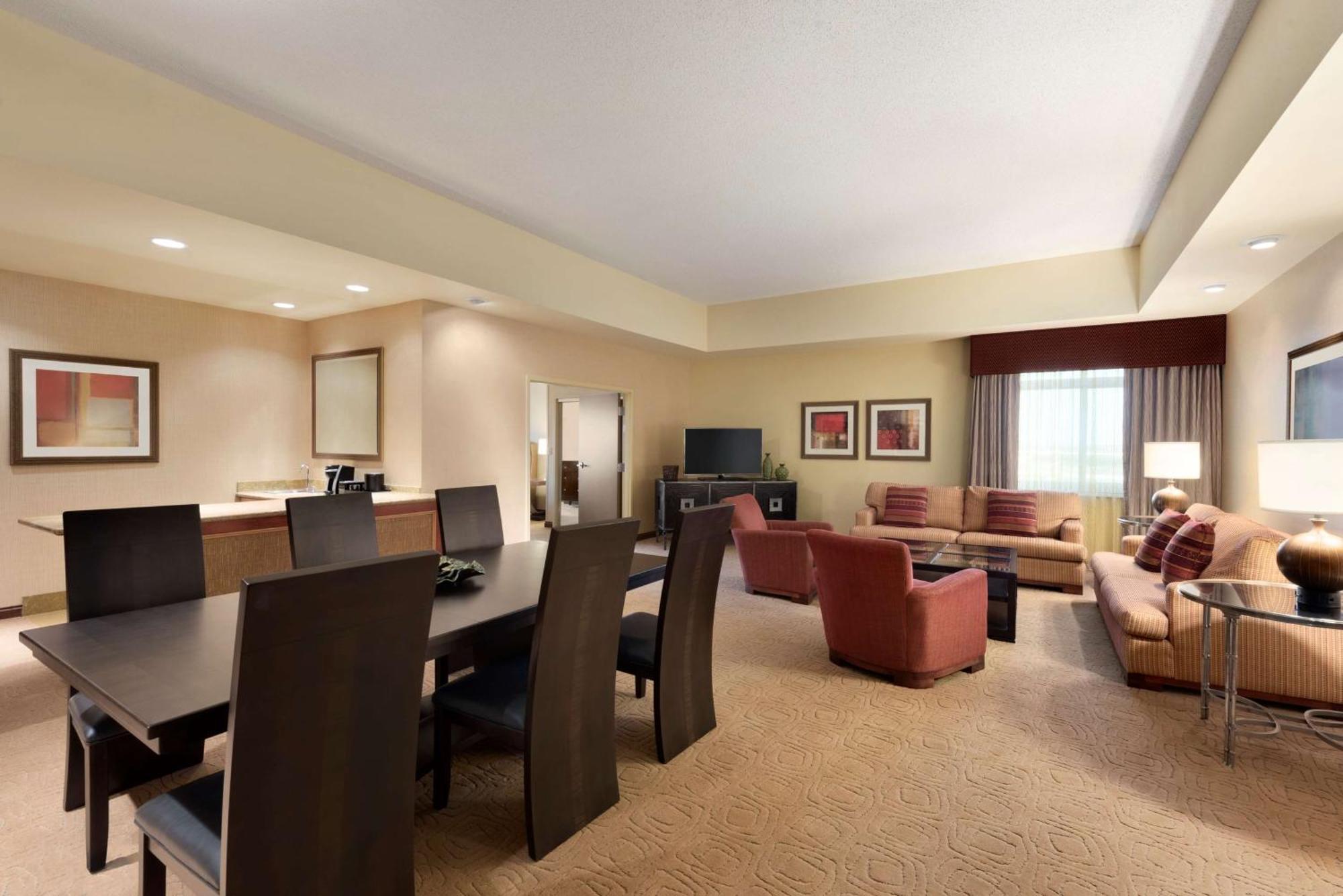 Embassy Suites Omaha- La Vista/ Hotel & Conference Center Exterior photo